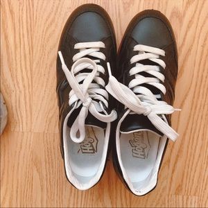 hogan sneakers size 38